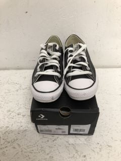 CONVERSE CT OX TRAINERS SIZE: 5