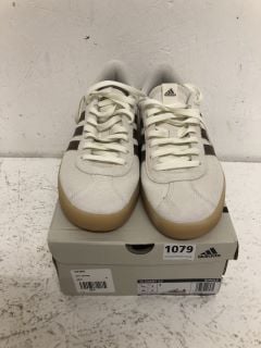 ADIDAS VL COURT 3.0 SIZE: 8