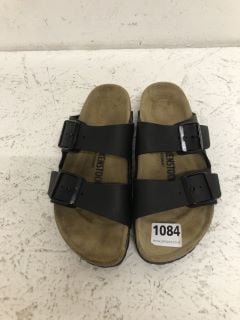 BIRKENSTOCK SANDALS SIZE: EU38