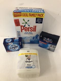 QTY OF ITEMS INC COMFORT PURE XXL MEGA PACK 160 WASH