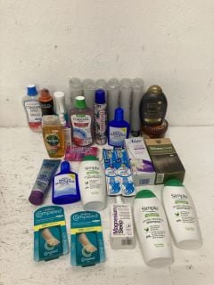 QTY OF ITEMS INC SIMPLE GENTLE CLEANING SHAMPOO