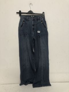 DKNY WOMENS BAGGY JEANS SIZE: 26(US)