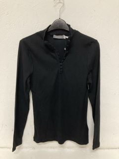 MINT VELVET BLACK ROULEAU BUTTON TOP SIZE: M