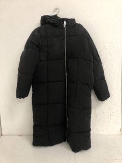 VERY WOMENS LONG PUFFER COAT SIZE: 14