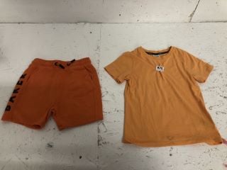 TED BAKER KIDS SHORTS AND T-SHIRT SIZE: 6YRS