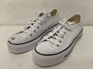 CONVERSE WHITE LEATHER SIZE UK 8