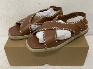 VSR Y3 SANDALS SIZE: 6