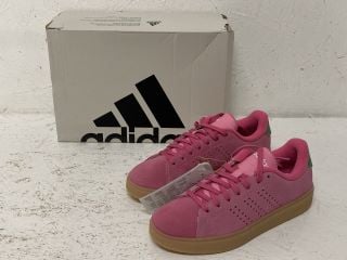 ADIDAS ADVANTAGE 2.0 SIZE: 5