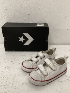 CONVERSE INFANT SHOES SIZE: 10