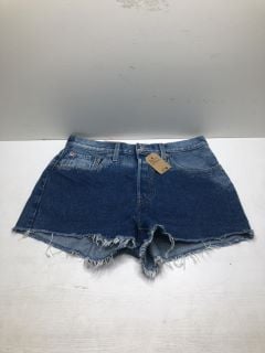 LEVIS DENIM WOMENS SHORTS UK SIZE 30