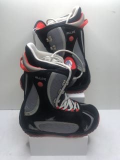 BURTON MENS RULER SNOWBOARD BOOTS UK SIZE 9