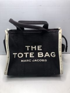 MARC JACOBS THE TOTE BAG