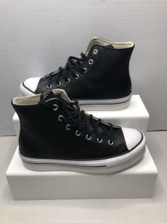 CONVERSE HI TOPS TRAINERS UK SIZE 4