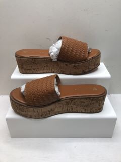 VERY BROWN WOMENS SANDALS UK SIZE 6E