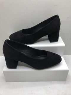 WOMENS VERY HEELS UK SIZE 7EE