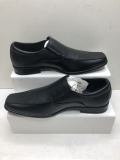 EVERYDAY MENS BLACK SHOES UK SIZE 7