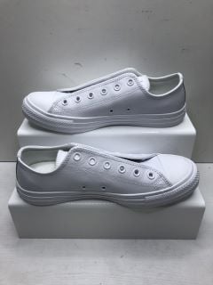 CONVERSE WHITE TRAINERS UK SIZE 7