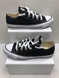 CONVERSE UNISEX ALL STAR OX TRAINERS UK SIZE 4