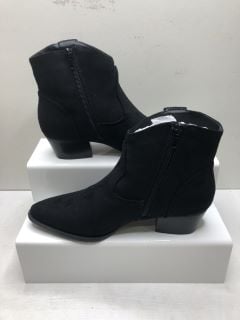 VERY EVERYDAY WOMENS BLACK BOOTS UK SIZE 5