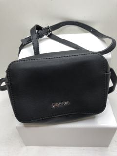 CALVIN KLEIN SADDLE BAG