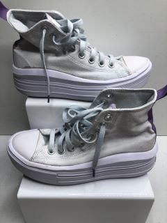 CONVERSE WHITE TRAINERS UK SIZE 4