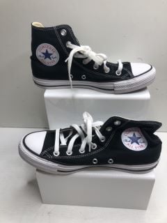 CONVERSE BLACK TRAINERS UK SIZE M6/W8