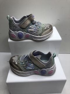 SKECHERS KIDS SHOES UK SIZE 8