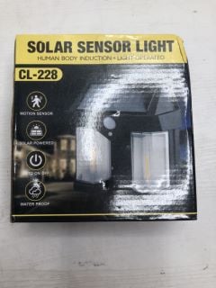 HUMAN BODY INDUCTION SOLAR SENSOR LIGHT