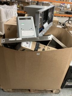 PALLET OF KITCHEN APPLIANCES (SMASHED, SALVAGE, SPARES)