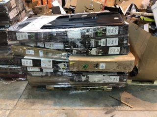 PALLET OF TVS INC TOSHIBA & LG & SAMSUNG (SMASHED, SALVAGED, SPARES)