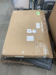 PALLET OF TV'S (SMASHED, SALVAGE, SPARES)