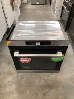 AEG BUILT-IN ELECTRIC SINGLE OVEN MODEL NO: BSK774320M