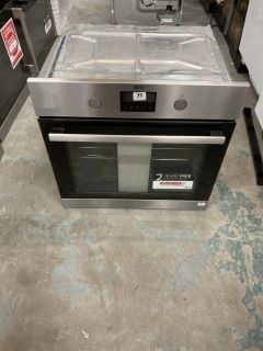 AEG BUILT-IN ELECTRIC SINGLE OVEN MODEL NO: BPS550061M