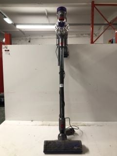 DYSON V8 STICK VACUUM CLEANER - RRP £329