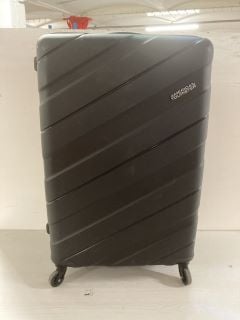 AMERICAN TOURISTER WHEELED SUITCASE IN BLACK