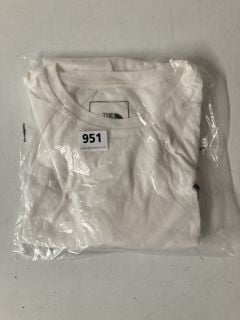 THE NORTH FACE WHITE TEE SIZE S