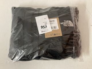 THE NORTH FACE W ESSENTIAL HOODIE SIZE S