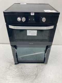 HOTPOINT ELECTRIC COOKER MODEL HDM617I9H2CB/U RRP £699 (SMASHED GLASS)