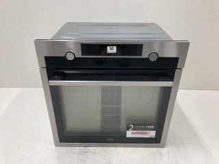 AEG SINGLE ELECTRIC OVEN MODEL BCE556060M RRP £549