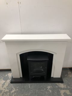 NEWCASTLE ELECTRIC FIREPLACE SUITE