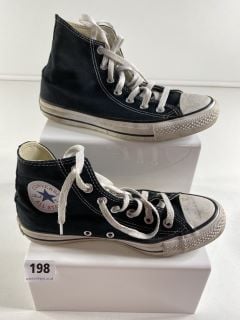 CONVERSE MENS TRAINERS UK SIZE 5.0