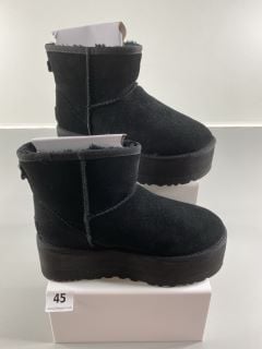 UGG CLASSIC MINI PLATFORM UK SIZE 4