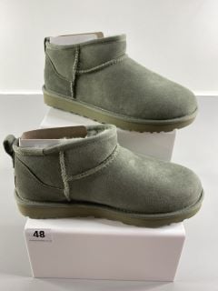 UGG CLASSIC ULTRA MINI UK SIZE 6