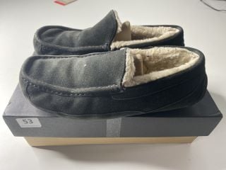 UGG M ASCOT UK SIZE 9