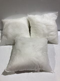 QTY OF BEDDING ITEMS TO INCLUDE SOFT COTTON CUSHIONS