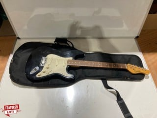 ELECTRIC GUITAR WITH CASE