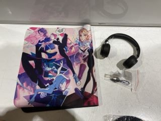 QTY OF ASSORTED ITEMS TO INCLUDE MOUSE MATS