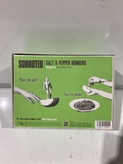 ITEMS INCLUDE DUALIT JUG KETTLE AND SUBBUTEO SALT AND PEPPER GRINDER