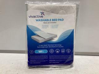 BOX OF BEDDING TO INCLUDE VIVACTIVE WASHABLE BED PAD