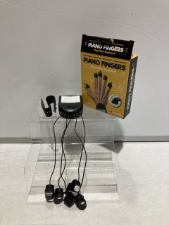 24 THE SOURCE PIANO FINGERS TOTAL RRP £260